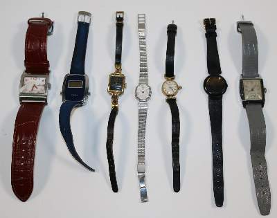 Bild Nr.5: 138-3231 Sammlung: (Uhren, Armbanduhren)