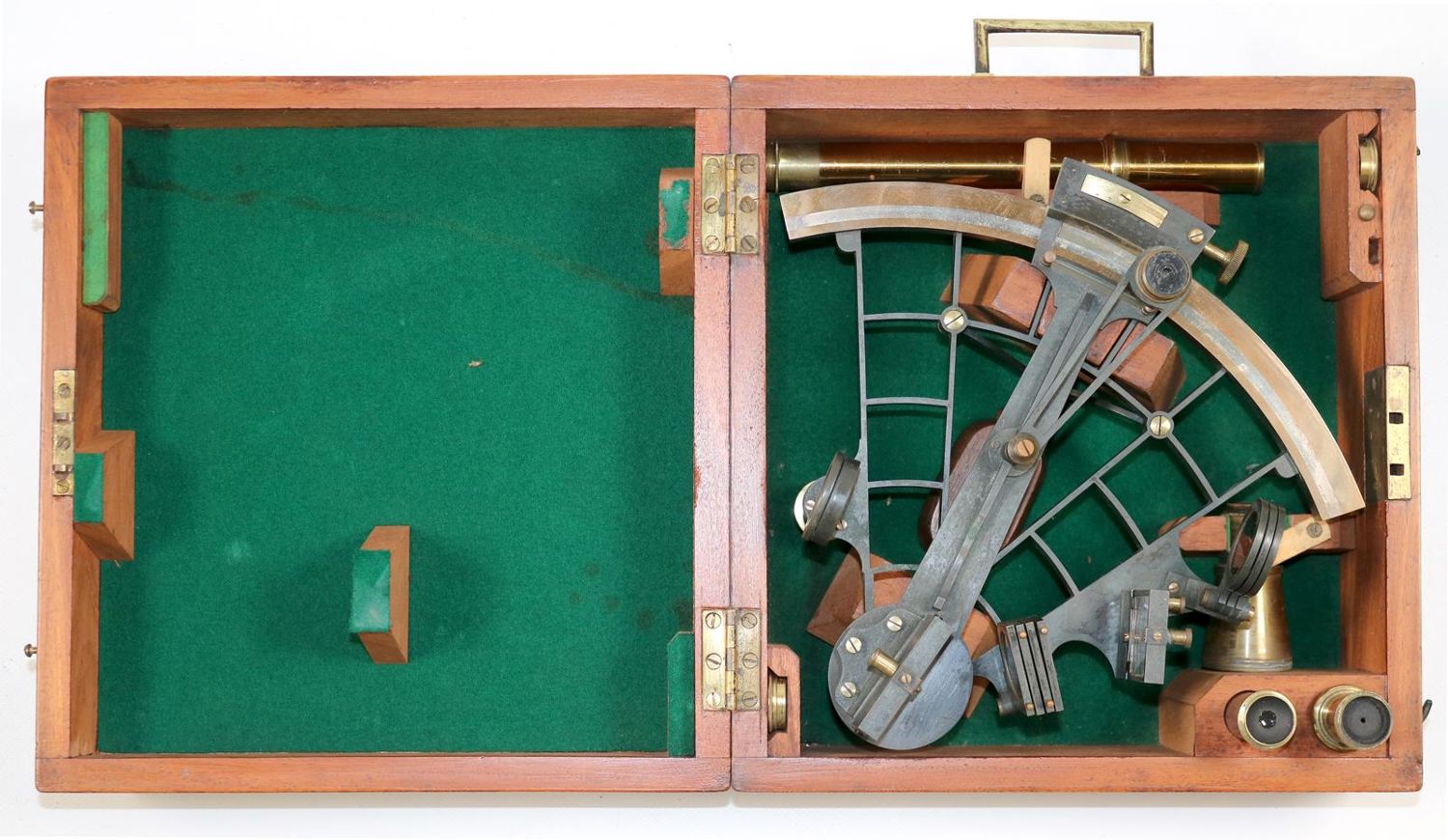 Große Abbildung Nr.1: 139-2385 Sextant, England: (Varia, Nautika)