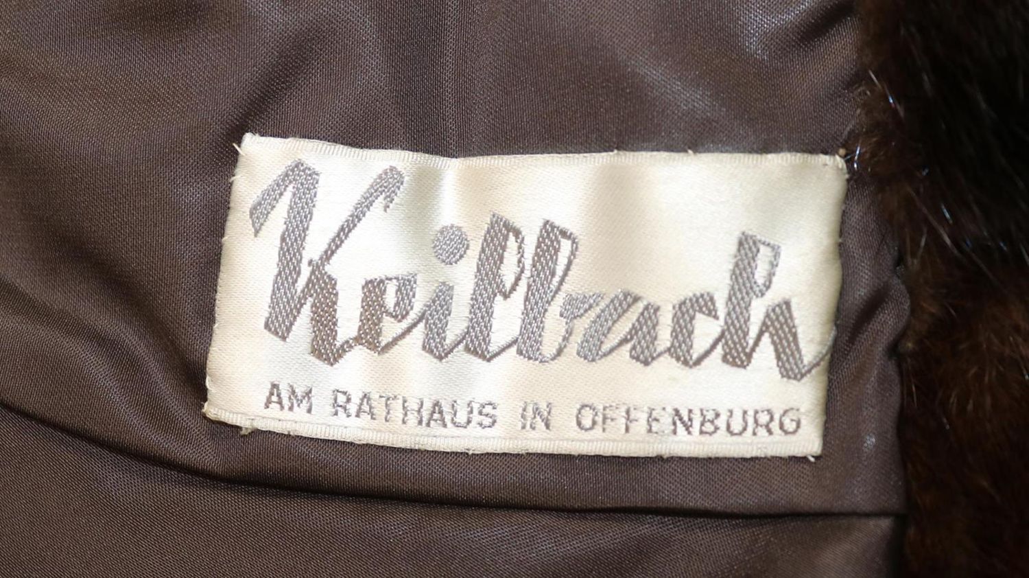 Große Abbildung Nr.3: 139-2387 Pelzjacke, wohl Nerz.: (Varia)