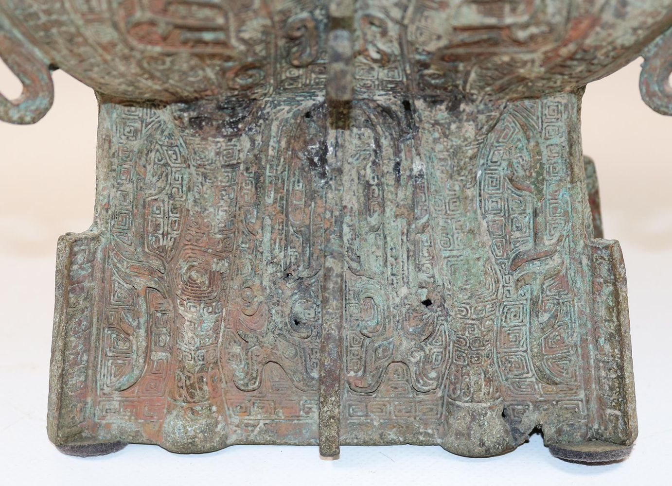 Große Abbildung Nr.5: 139-2460 China rituelles Bronzegefäß: (Asiatika)