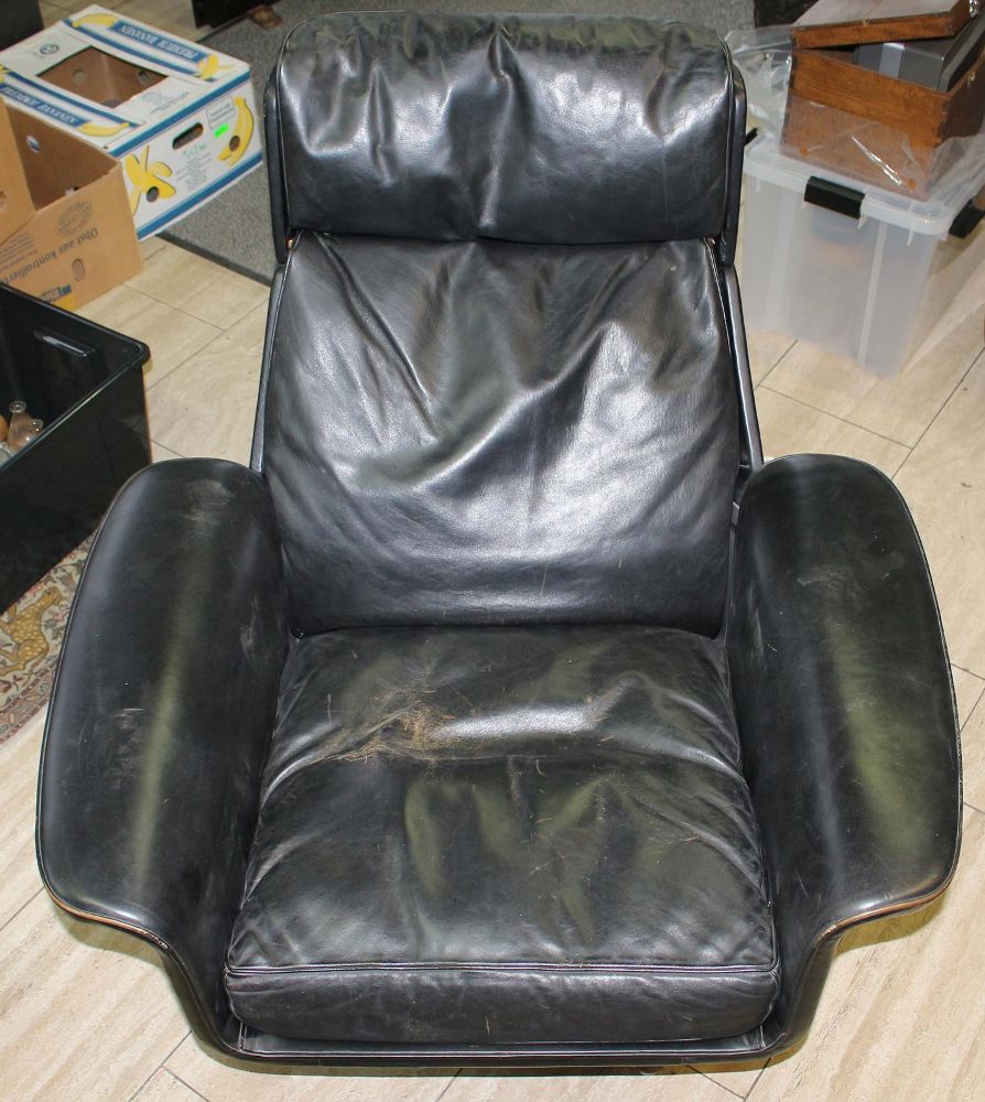 Große Abbildung Nr.4: 139-2551 Paar Loungechairs: (Möbel, Design)
