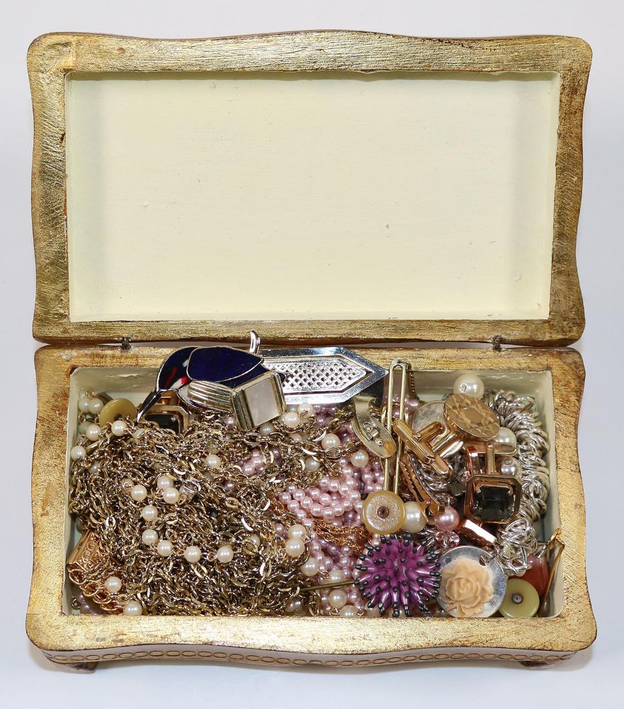 Große Abbildung Nr.4: 139-2667 Schmucksammlung: (Schmuck, Ringe)