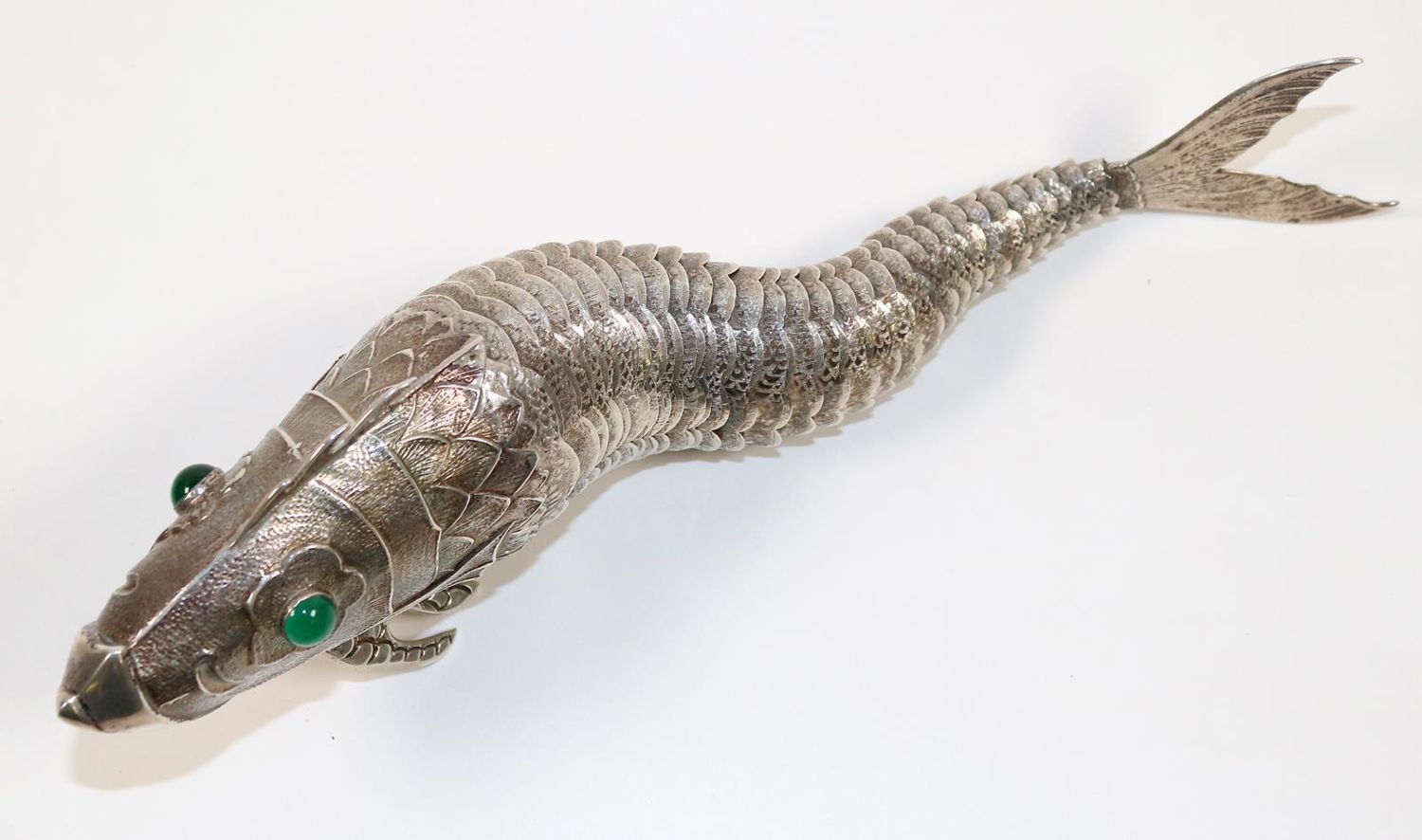 Große Abbildung Nr.2: 139-2684 Silberfisch, Gliederfisch.: (Silber)