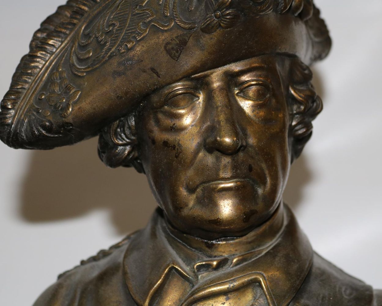 Große Abbildung Nr.4: 139-2701 König Friedrich II.: (Skulpturen - Plastiken)