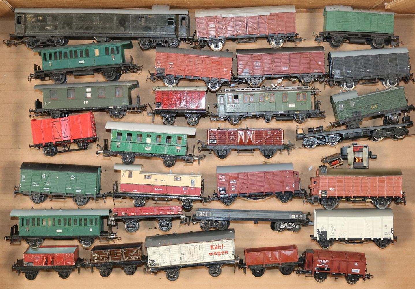 Große Abbildung Nr.8: 139-2716 Eisenbahnsammlung.: (Spielzeug)