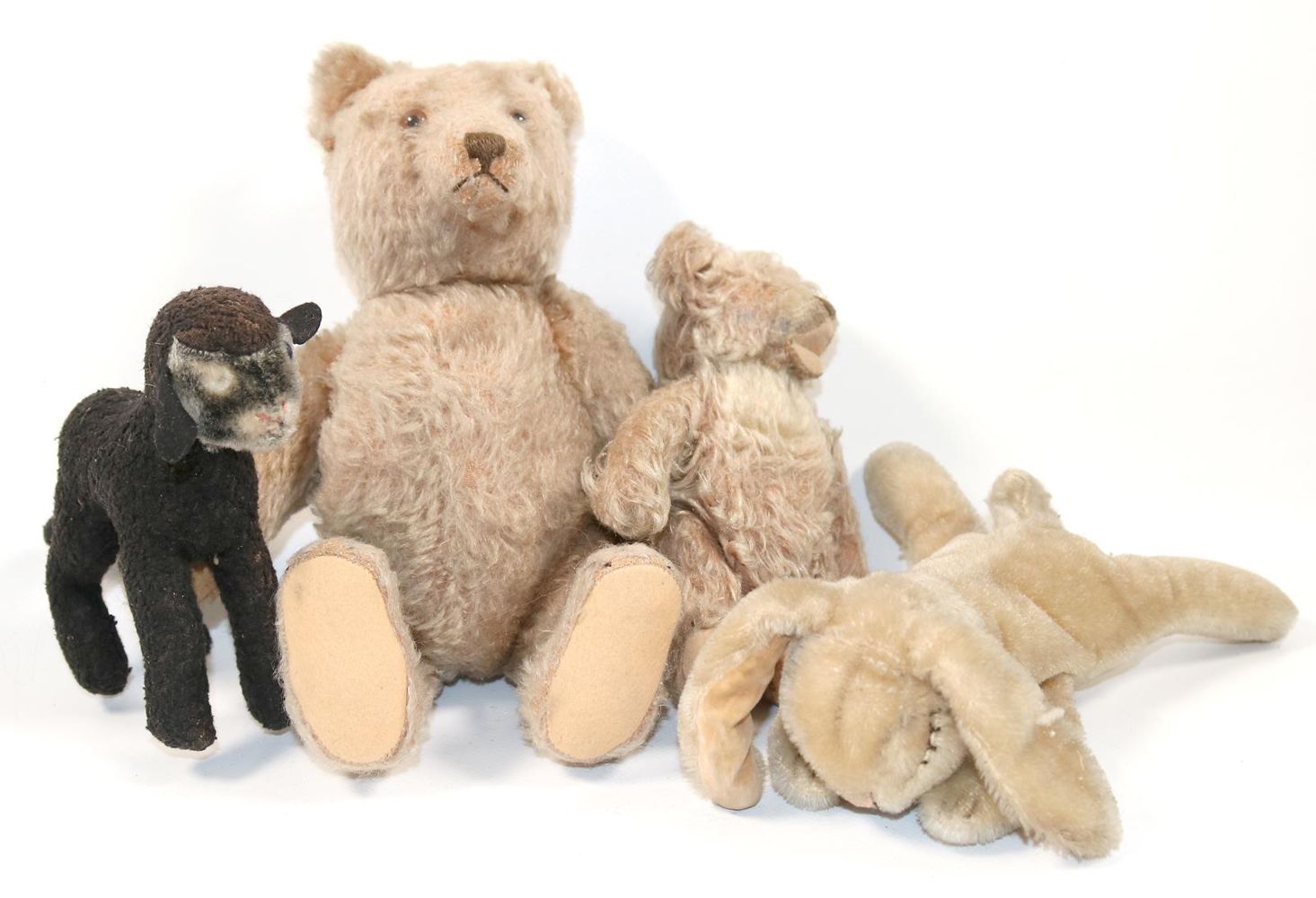Große Abbildung Nr.1: 139-2740 Teddybär, Puppen u.: (Spielzeug)