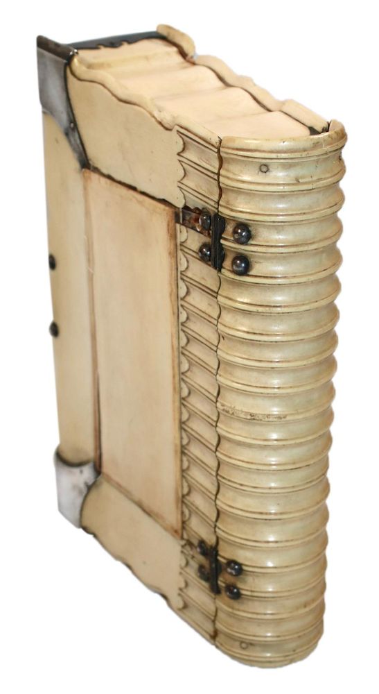 Große Abbildung Nr.1: 139-802 Buch-Kassette.: (Bibliographie und Buchwesen)