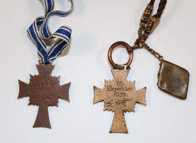 Bild Nr.3: 139-2538 Paar Mutterkreuze.: (Militaria)