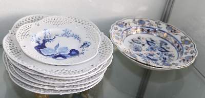 Bild Nr.3: 139-2644 Meissen Blaue Orchidee auf Ast.: (Porzellan u. Keramik, Meissen)