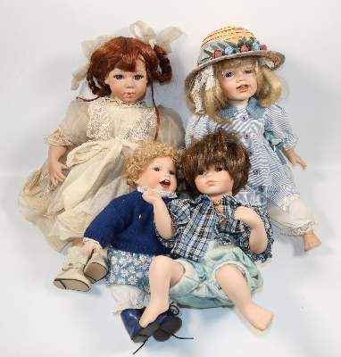 Bild Nr.5: 139-2740 Teddybär, Puppen u.: (Spielzeug)