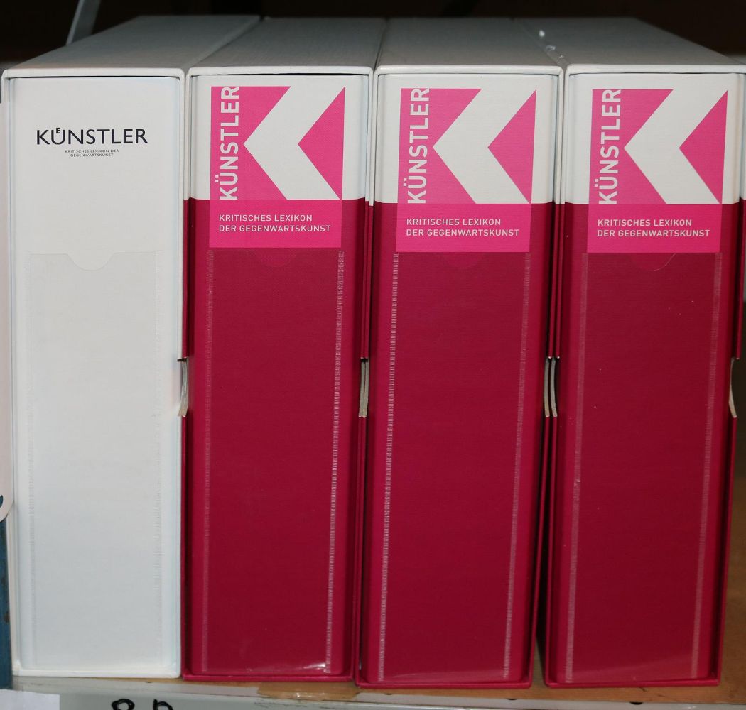 Große Abbildung Nr.25: 140-1132 Kritisches Lexikon: (Kunstwissenschaft)