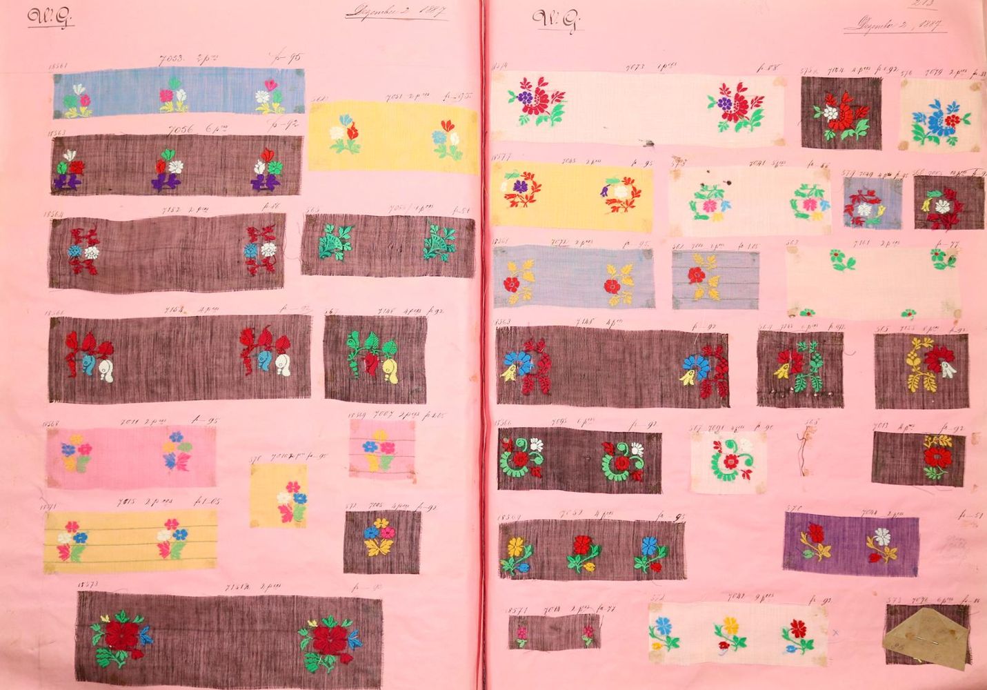Große Abbildung Nr.2: 140-2075 Stoffmusterbuch: (Verschiedene Gebiete - Varia, Textil)
