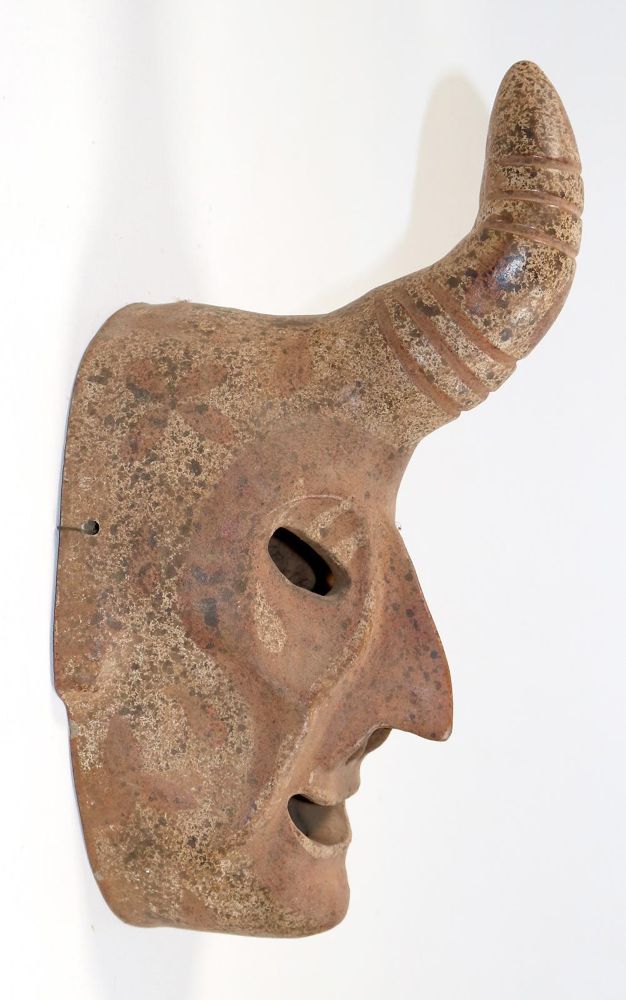 Große Abbildung Nr.2: 140-2728 Maske, Larve: (Varia)