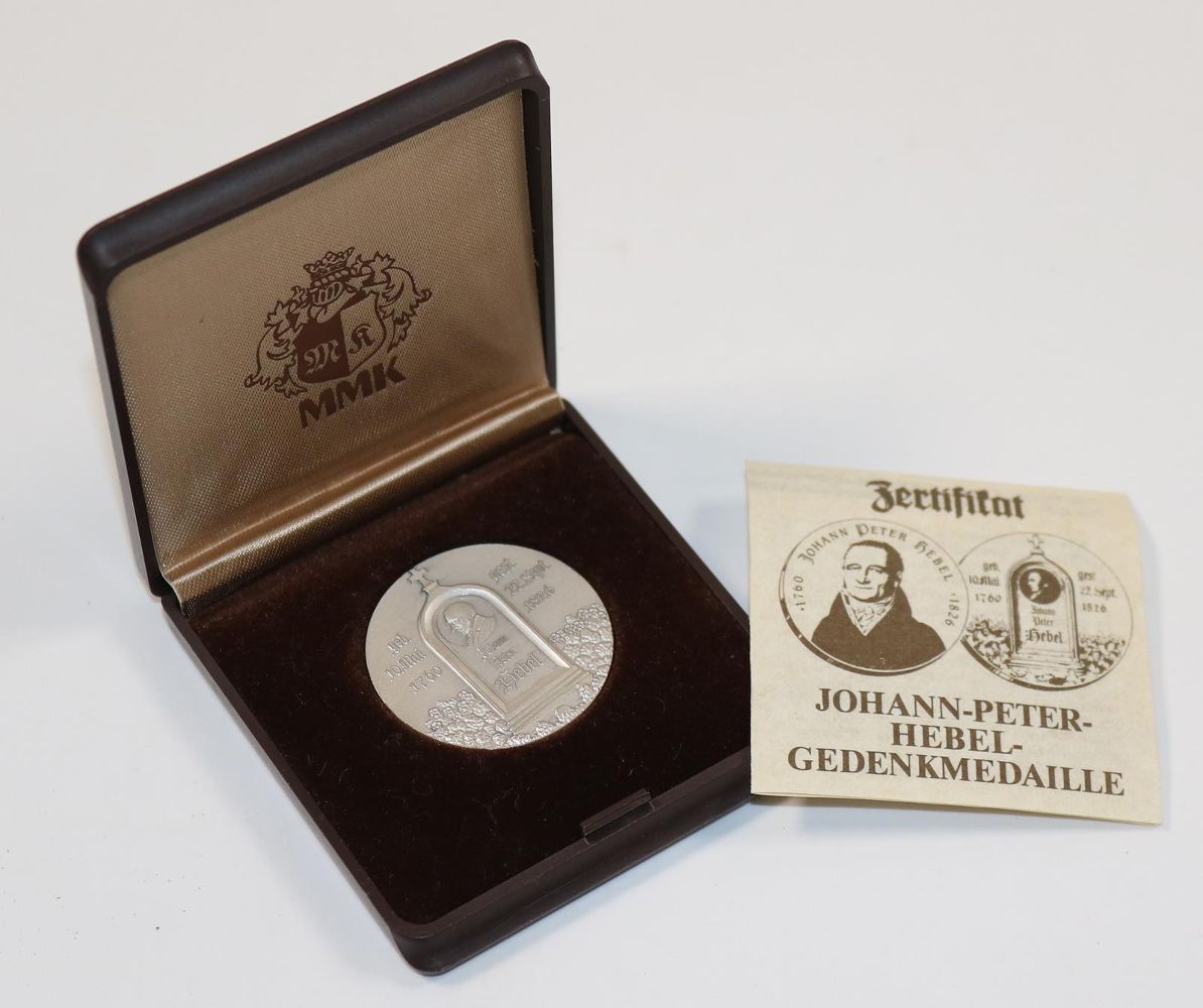 Große Abbildung Nr.28: 140-2744 Perlenketten u.: (Varia)