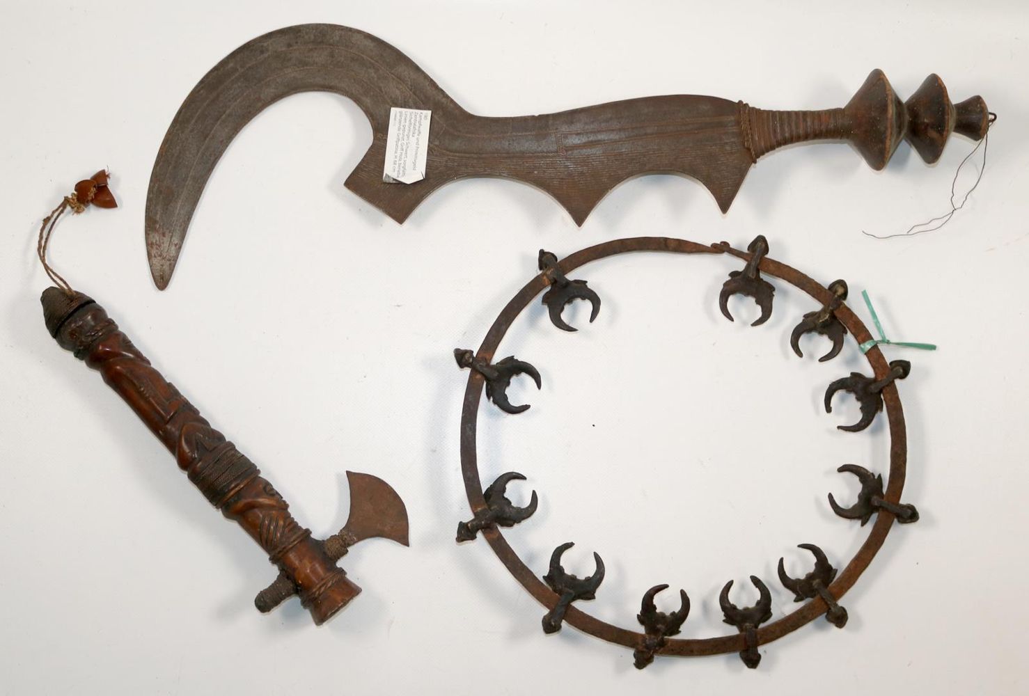 Große Abbildung Nr.2: 140-2824 Halsreif, Bamun: (Afrika)