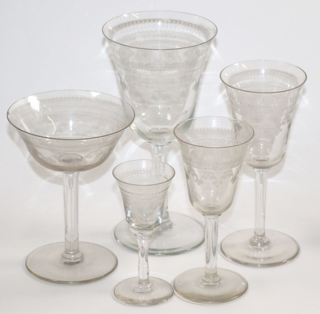 Große Abbildung Nr.1: 140-2915 Französische Trinkgläser: (Glas)