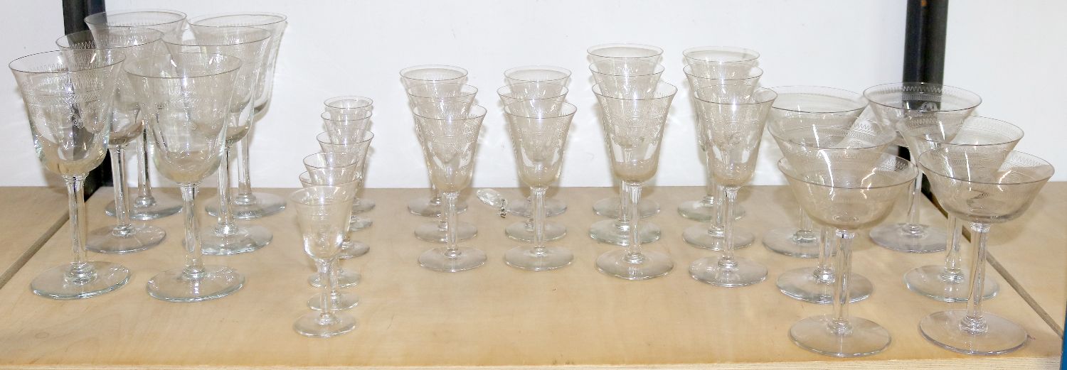 Große Abbildung Nr.3: 140-2915 Französische Trinkgläser: (Glas)