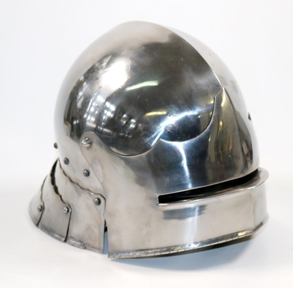 Große Abbildung Nr.1: 140-2925 Geschlossener Helm: (Militaria)