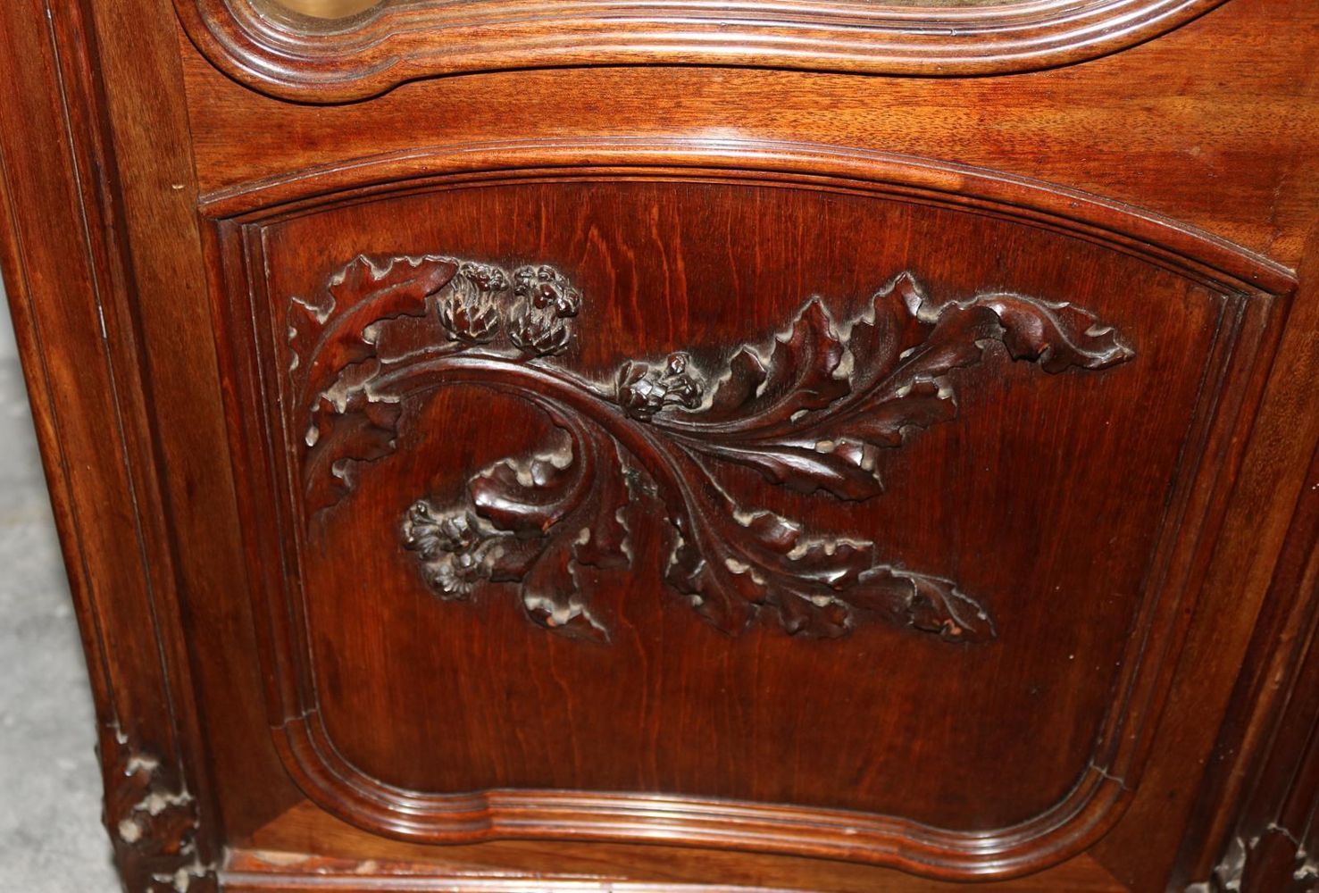 Große Abbildung Nr.4: 140-2953 Salonschrank Jugendstil.: (Möbel, Schränke)