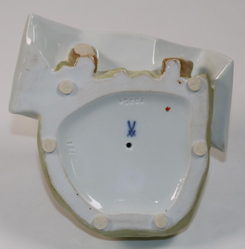 Große Abbildung Nr.4: 140-3044 Hentschelkind: (Porzellan u. Keramik, Meissen)