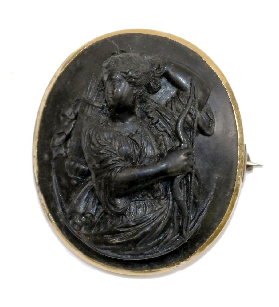 Große Abbildung Nr.1: 140-3090 Prächtige Kameenbrosche: (Schmuck, Broschen)