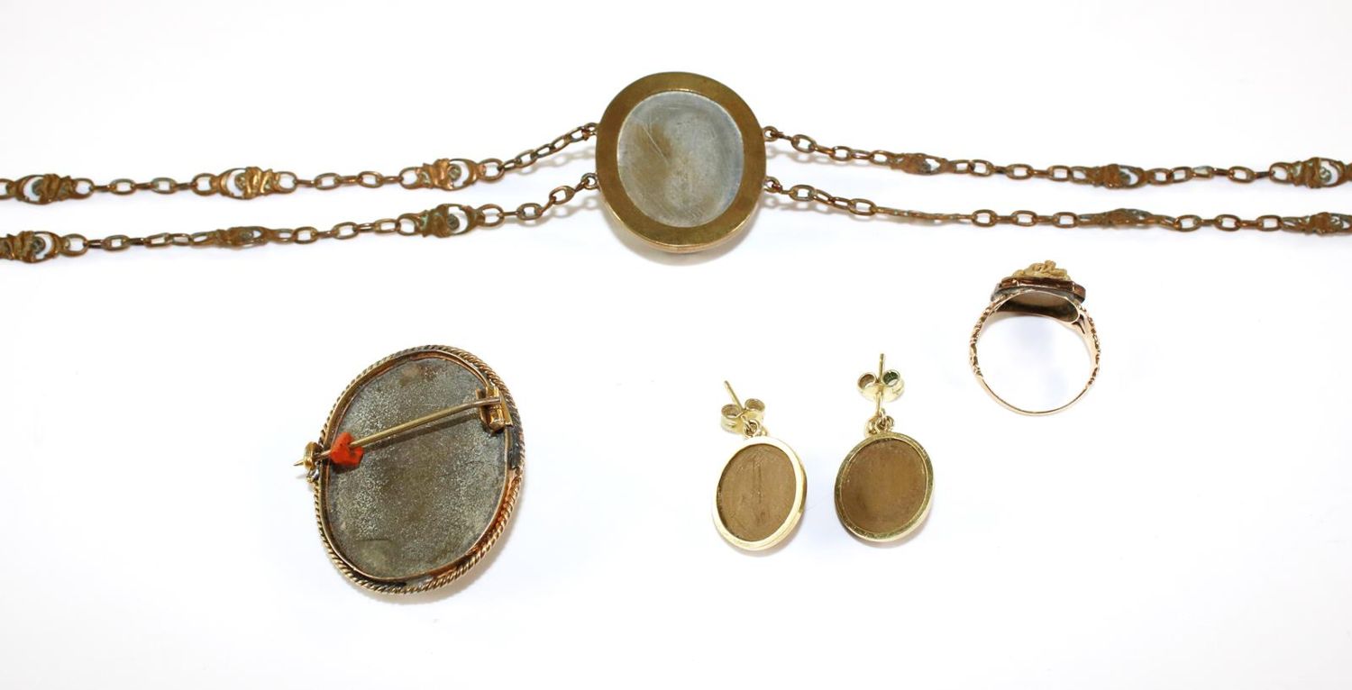 Große Abbildung Nr.2: 140-3114 Demiparure mit Kameen.: (Schmuck)