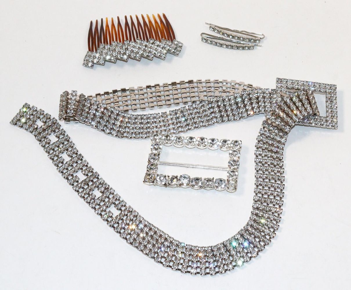 Große Abbildung Nr.2: 140-3128 Exzellente Sammlung: (Schmuck, Modeschmuck, 40er-50er Jahre)