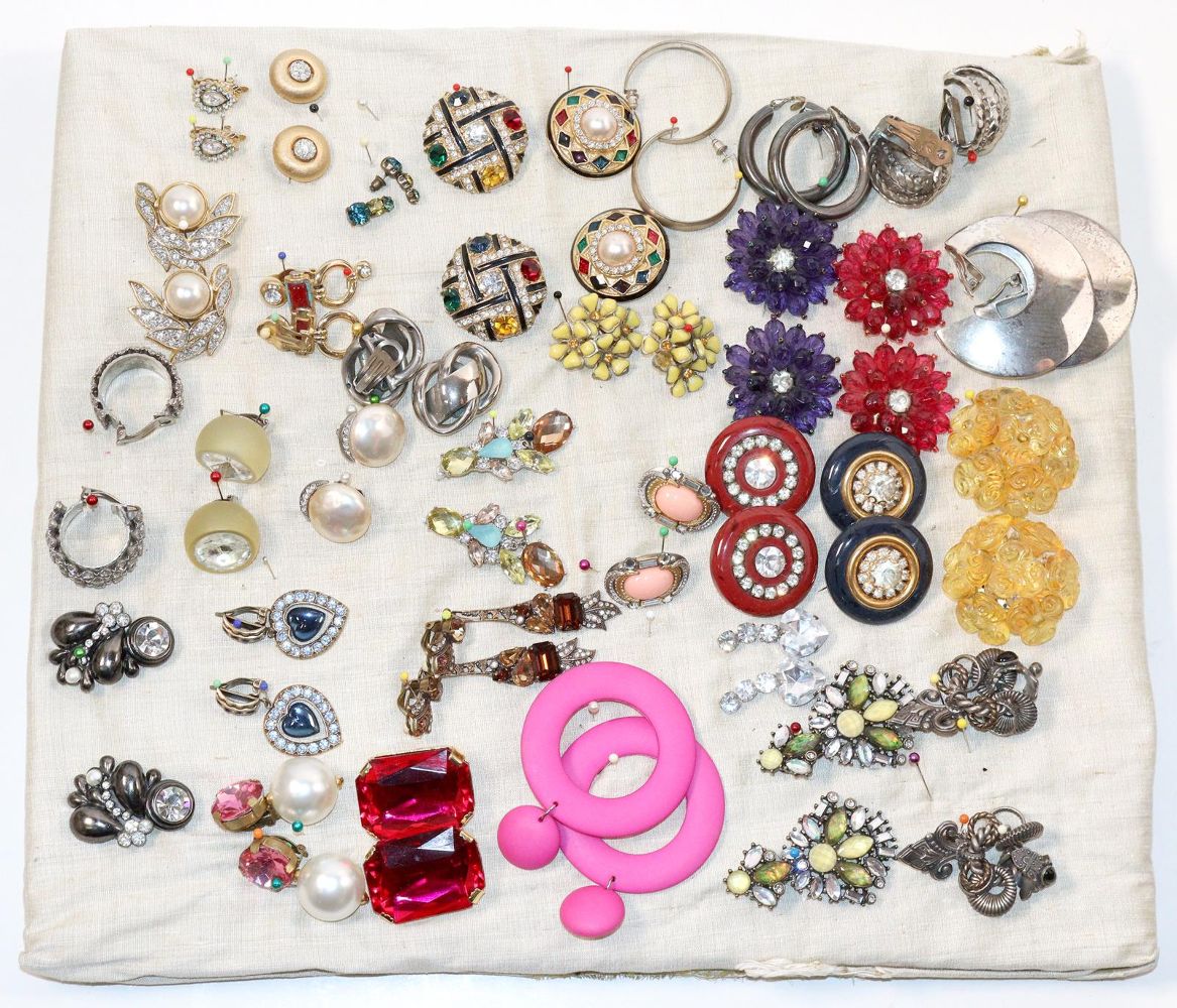 Große Abbildung Nr.10: 140-3131 Modeschmuck Ohrschmuck.: (Schmuck, Modeschmuck, 40er-50er Jahre)