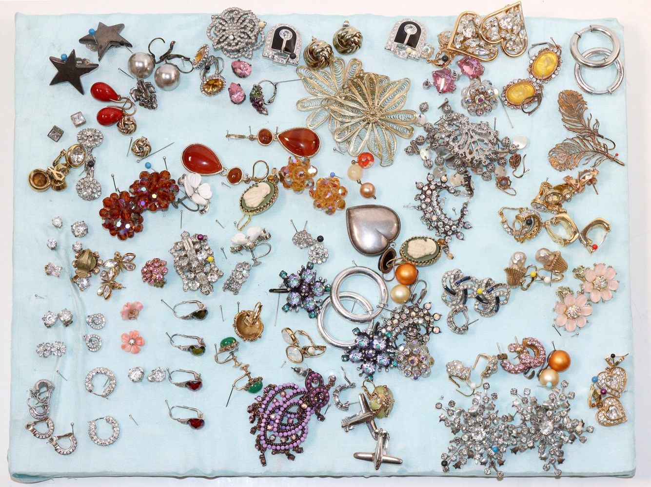Große Abbildung Nr.5: 140-3131 Modeschmuck Ohrschmuck.: (Schmuck, Modeschmuck, 40er-50er Jahre)