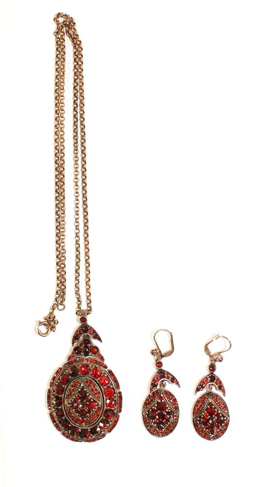 Große Abbildung Nr.1: 140-3146 Prächtige Granat: (Schmuck)