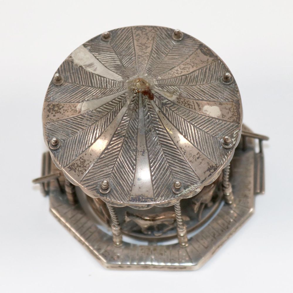 Große Abbildung Nr.2: 140-3209 Karussell,: (Silber, Miniaturen)