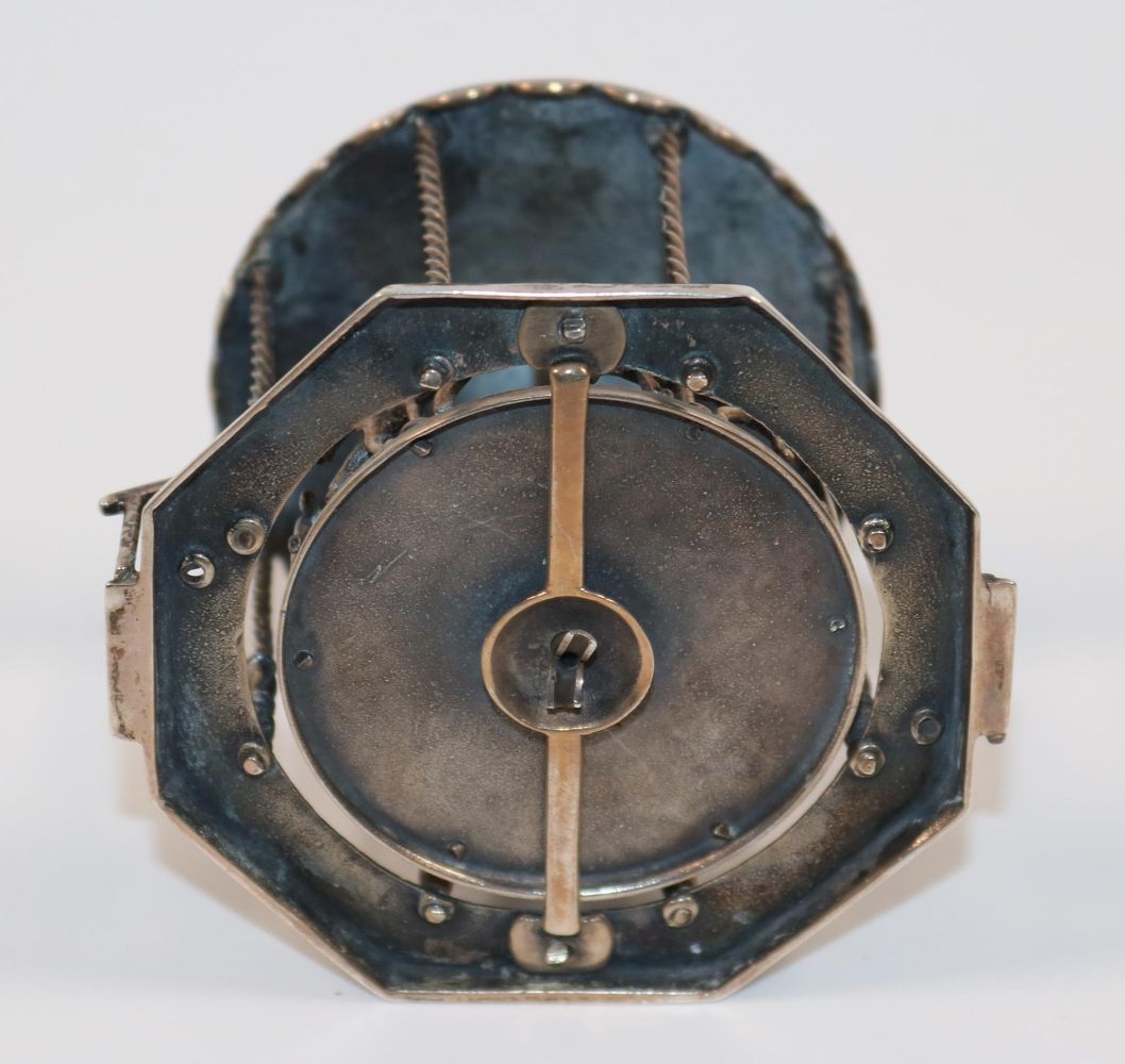 Große Abbildung Nr.3: 140-3209 Karussell,: (Silber, Miniaturen)