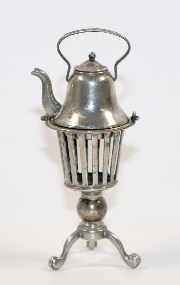 Große Abbildung Nr.1: 140-3228 Teekanne: (Silber, Miniaturen)
