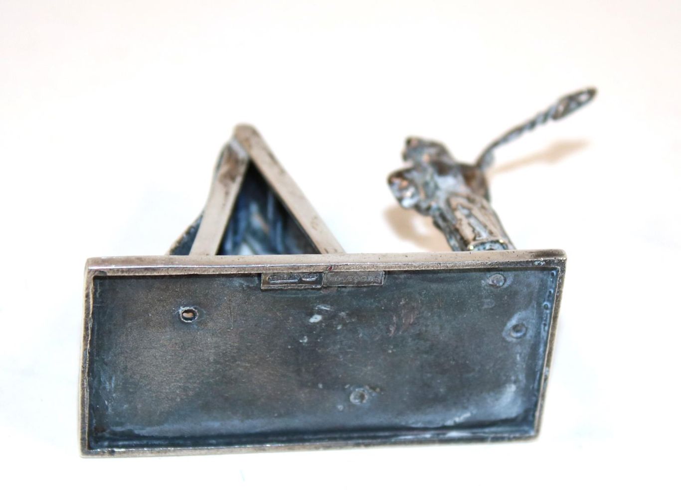 Große Abbildung Nr.3: 140-3229 Teppichklopferin.: (Silber, Miniaturen)
