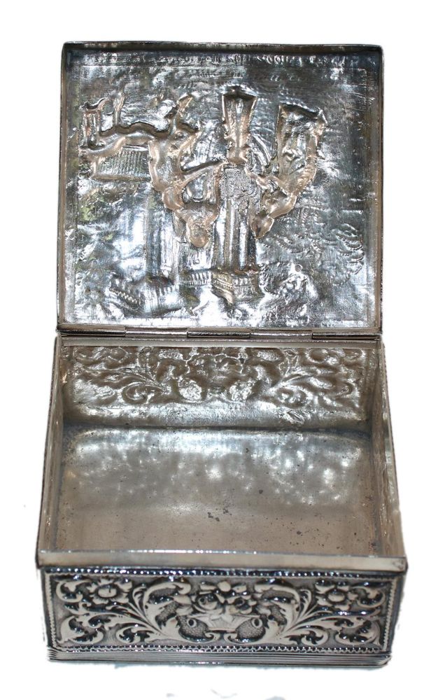 Große Abbildung Nr.2: 140-3268 Zigarettendose: (Silber, Zigarettendosen)