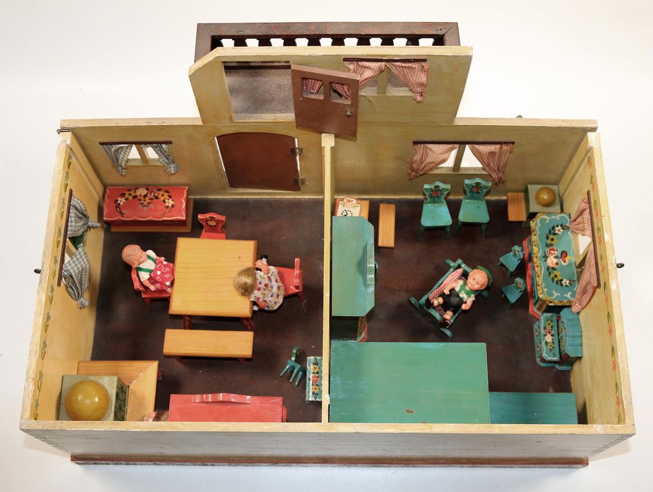 Große Abbildung Nr.3: 140-3300 Puppenhaus Dora Kuhn: (Spielzeug)