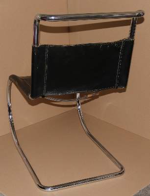 Bild Nr.3: 140-2968 Ludwig Mies van der Rohe,: (Möbel, Stühle)