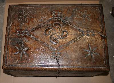 Bild Nr.6: 140-2991 Barocktruhe: (Möbel, Truhen)