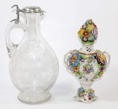 Bild Nr.1: 140-3052 Plauen prächtige Henkelvase: (Porzellan u. Keramik)