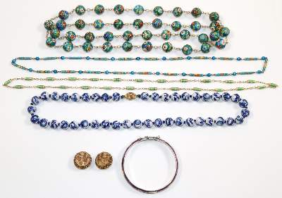 Bild Nr.2: 140-3096 China 8 tlg.: (Schmuck)