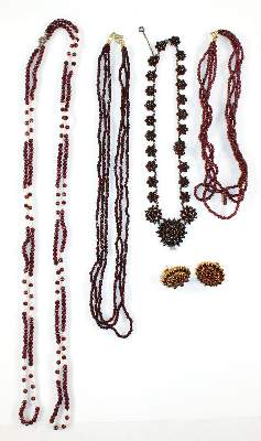 Bild Nr.1: 140-3097 4 Granatcolliers: (Schmuck, Colliers)