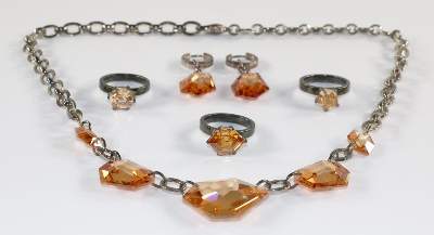 Bild Nr.2: 140-3100 Collier: (Schmuck, Colliers)