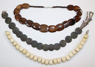 Bild Nr.2: 140-3102 Edelsteincolliers.: (Schmuck, Colliers)