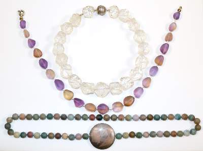 Bild Nr.2: 140-3104 Edelsteincolliers.: (Schmuck, Colliers)