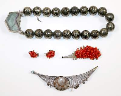 Bild Nr.2: 140-3121 Hofmann-Timmerhues: (Schmuck)