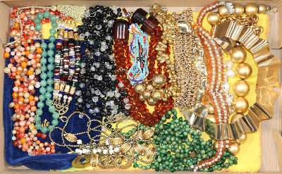 Bild Nr.5: 140-3130 Modeschmuck Ketten.: (Schmuck, Modeschmuck, 40er-50er Jahre)