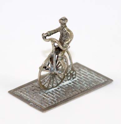 Bild Nr.1: 140-3207 Hochradfahrer.: (Silber, Miniaturen)