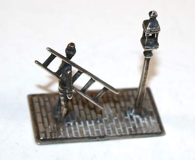 Bild Nr.1: 140-3215 Laternenanzünder.: (Silber, Miniaturen)
