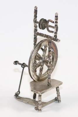 Bild Nr.1: 140-3226 Spinnrad.: (Silber, Miniaturen)