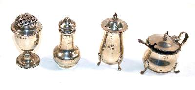 Bild Nr.1: 140-3242 Drei Streuer u.: (Silber, Salieren)